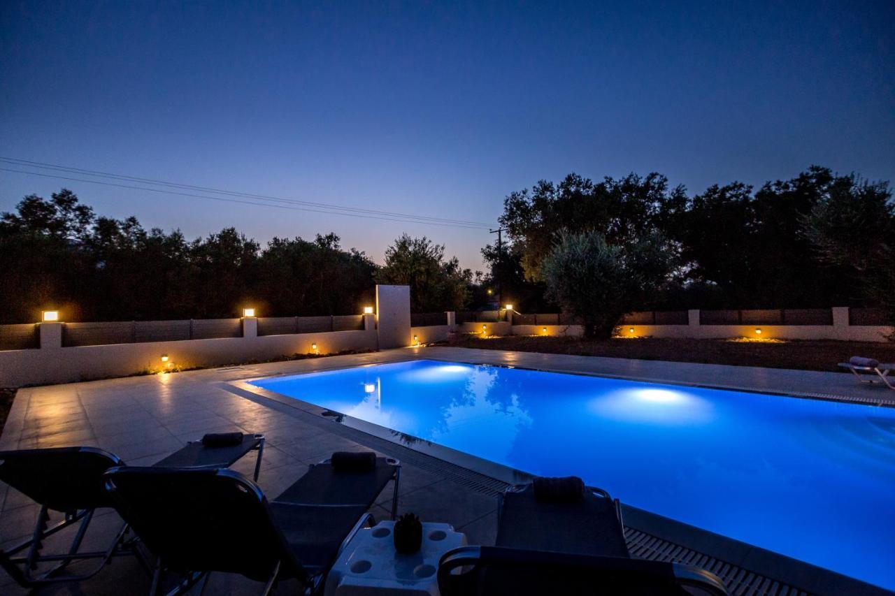 Villa Boviana With Private Swimming Pool Agios Sostis  외부 사진