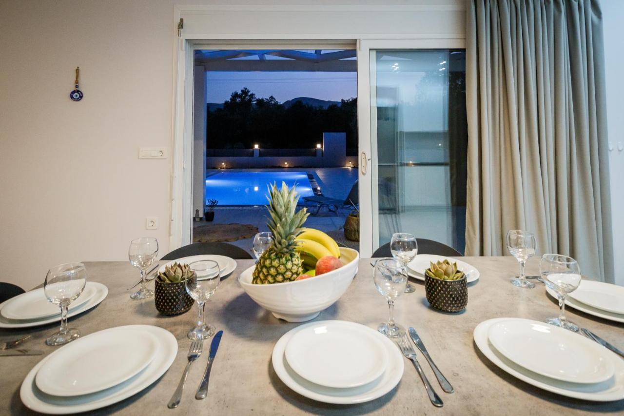 Villa Boviana With Private Swimming Pool Agios Sostis  외부 사진