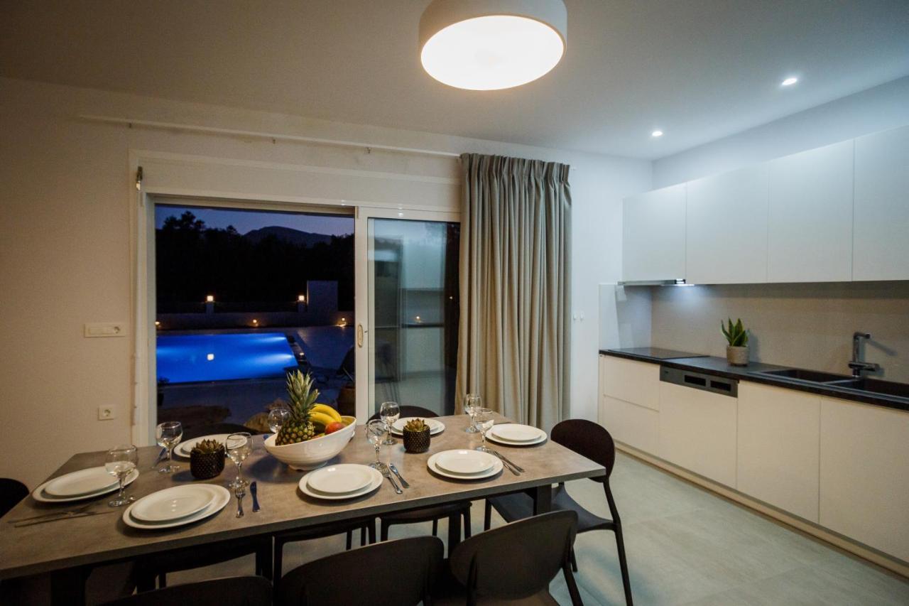 Villa Boviana With Private Swimming Pool Agios Sostis  외부 사진